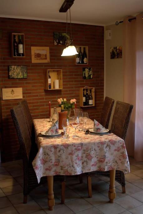 Casavitis Erholung Am Weinberg Apartment Lontzen Екстериор снимка