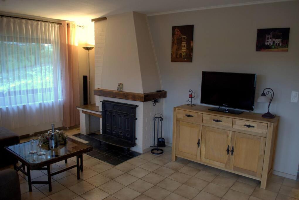 Casavitis Erholung Am Weinberg Apartment Lontzen Екстериор снимка
